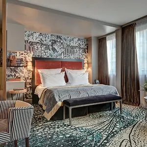 The One Alma Hotel